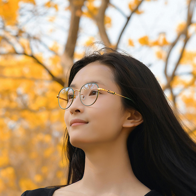 70137 53-18-142 Laser Logo Koji Masuda Women Titanium Spectacle Frames